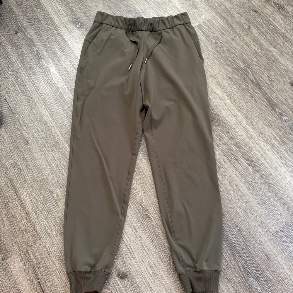 lululemon athletica Olive Drawstring Joggers